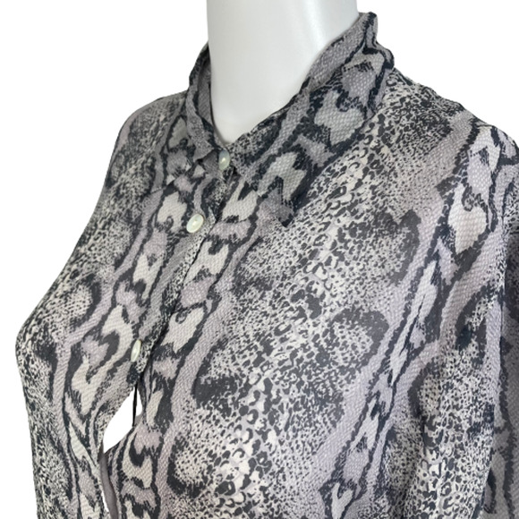 NWT‎ Silk Icon Shirt Womens Sz M Gray Snake Print Button Up Short Sleeve - Picture 2 of 12